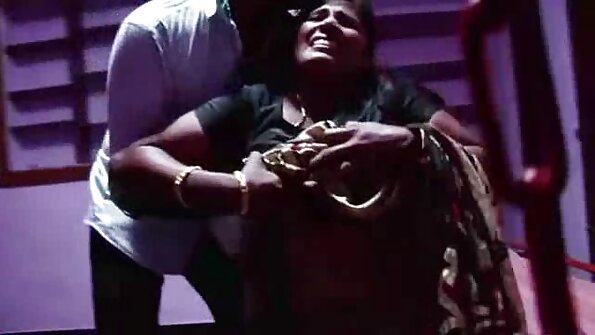 अप्सरा हिंदी में फुल सेक्स मूवी जोआना एंजेल एक काले आदमी के साथ गुदा सेक्स करती है